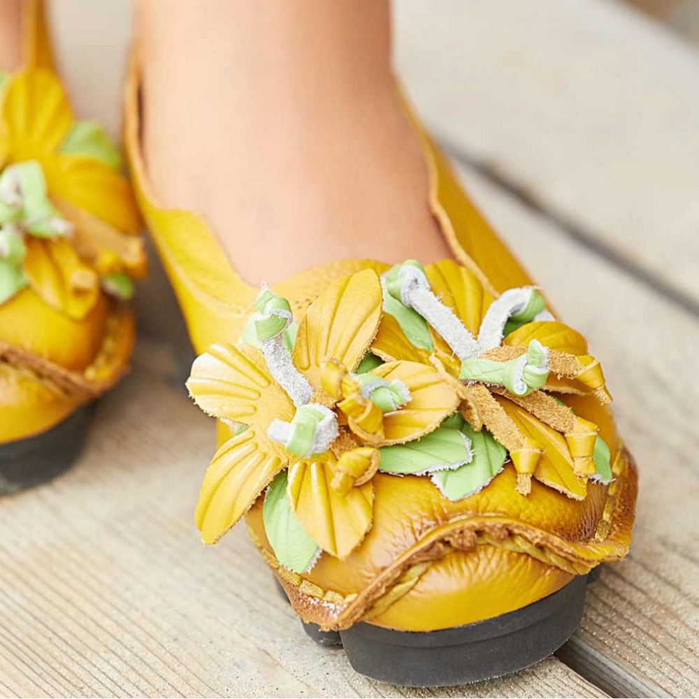 SOCOFY Genuine Leather Handcrafted
Flowers
Appliqué Soft Flat Mustard Loafers 10